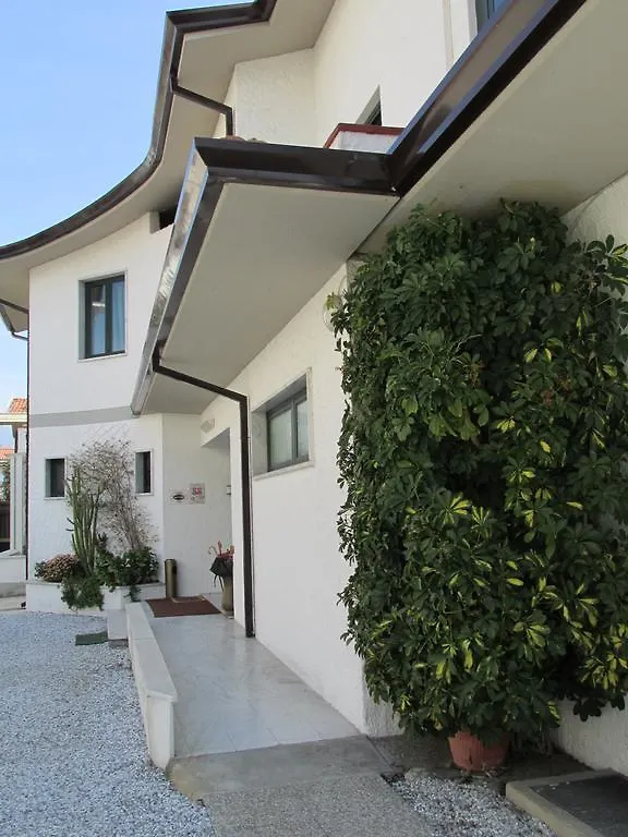 Hotel Roby Marina di Massa